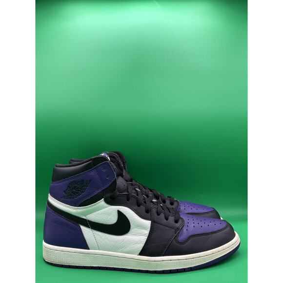 Air Jordan 1 “Court Purple” Size 14 OG Box (555088-501) (2018) main image 5